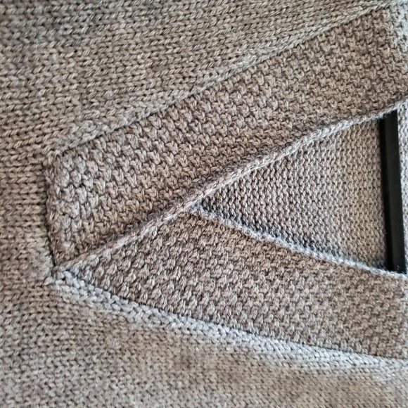 PROMOD Grey Heather V Neck Knit Sweater Vest, long vest, vintage sweater vest Sm - Picture 7 of 13